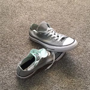 Converse size 9